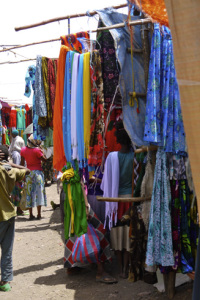 Aethiopien_Markt_FarbenfroheTuecher-200x300 Kurztipp - Singlereise nach Äthiopien: Mit neuen Freunden nach Lalibela