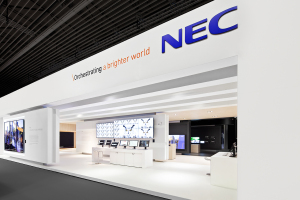 Dartdesign-NEC-ISE-LP-IMG_2637-300x200 Interaktives Messedesign für NEC auf der ISE 2016