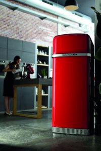 KitchenAid-MDA_Iconic-Fridge_2_klein-200x300 Eine Stilikone in jeder Küche: Der Iconic Fridge von KitchenAid