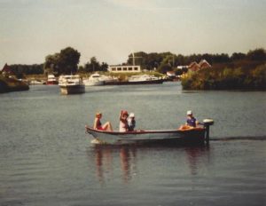 Heiko_früher_1-300x232 Vom Ruderboot zur Flotte moderner Fahrgastschiffe