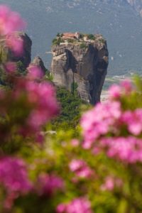 Gri_Meteora_Monastery3_Sky-200x300 Mit Gebeco Höhepunkte der klassischen Antike entdecken