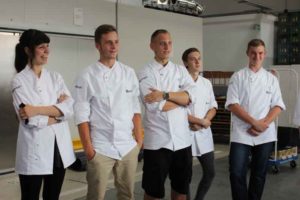 Ausbildung-bei-Optimahl_web-300x200 Koch-Azubi im Eventcatering?