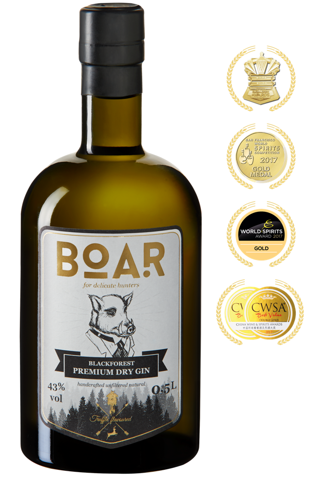 Boar-Gin_Flasche-o-Anh-Medaillen-2018_k Die BOAR Distillery im Schwarzwald – Heimat von BOAR Gin und Schmiede von handcrafted Spirituosen aus dem Schwarzwald seit 1844