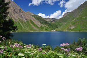 Valle-Formazza-Lago-di-Morasco-Roberto-Maggioni-300x200 In den Ossola-Tälern zergeht der Oktober auf der Zunge