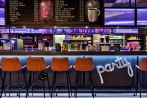 2018_09_Party-MOXY-1-300x200 MOXY Frankfurt East