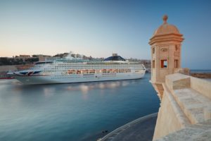 Oceana-Valletta-Malta-2017-06_5330910-300x200 Vorweihnachtliche Bescherung – P&O Cruises bietet Herbstspecial mit Sparpreisen und hohen Bordguthaben