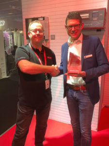 LMP-Awardweb-225x300 LSC Lighting Systems zeichnet LMP als „Distributor of the Year 2018“ aus