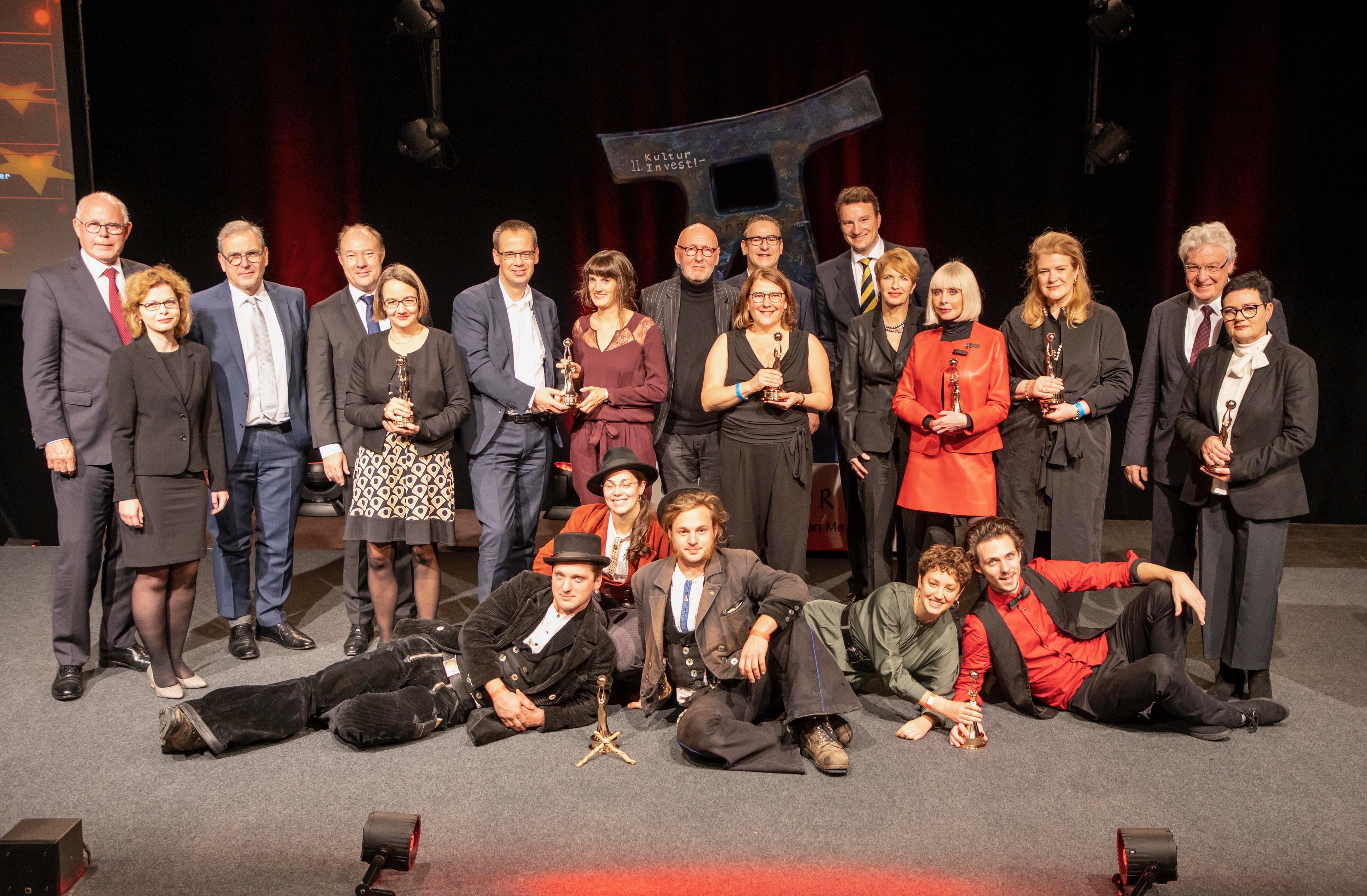 Kulturmarken-Award-2019_Preisträger-und-Laudatoren Night of the Cultural Brands: Ehrung für europäische Kulturmacher und Kulturprojekte mit Innovationskraft