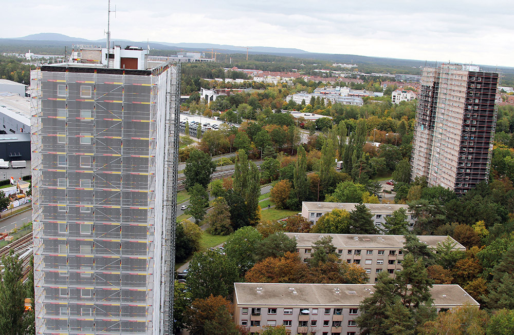 Hochhaeuser_Nuernberg_Neuselsbrunn_1_kleiner Brandsichere Dämmung an 390 Balkonnischen