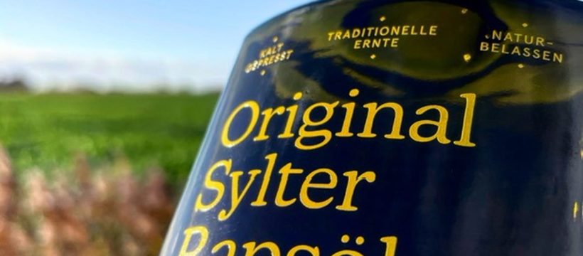 original sylter rapsoel kaltgepresst flasche angebaut und geerntet auf sylt