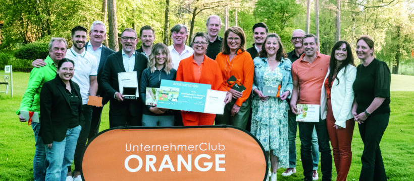 Die glücklichen Gewinner des ORANGE CUP durften sich wie jedes Jahr über einzigartige Preise freuen. (Bild: smic! Events & Marketing)