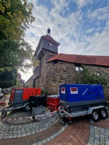 Burg-Esslingen-225x300 Stromversorgung inklusive Platz- und Notbeleuchtung für Konzertwochenende mit Revolverheld, Helge Schneider und Katie Melua