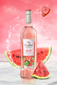 Gallo-Family-Vineyards_Spritz-Watermelon_Key-Visual-1-200x300 Spritzig durch den Sommer: Gallo Family Vineyards präsentiert neuen Weincocktail