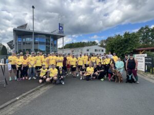 Synostik_Gruppenbild-300x225 Synostik-Team läuft für den guten Zweck beim Wings for Life World Run