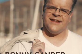 Ronny Gander’s neuer Song ist Herzensangelegenheit mit besonderer Mission: In einer unruhigen Zeit besinnen wir uns auf das gesellschaftliche Miteinander.